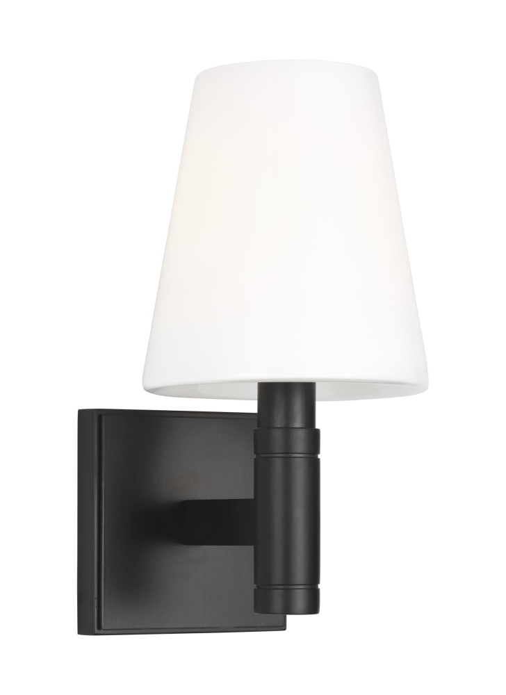 Beckham Classic Square Sconce